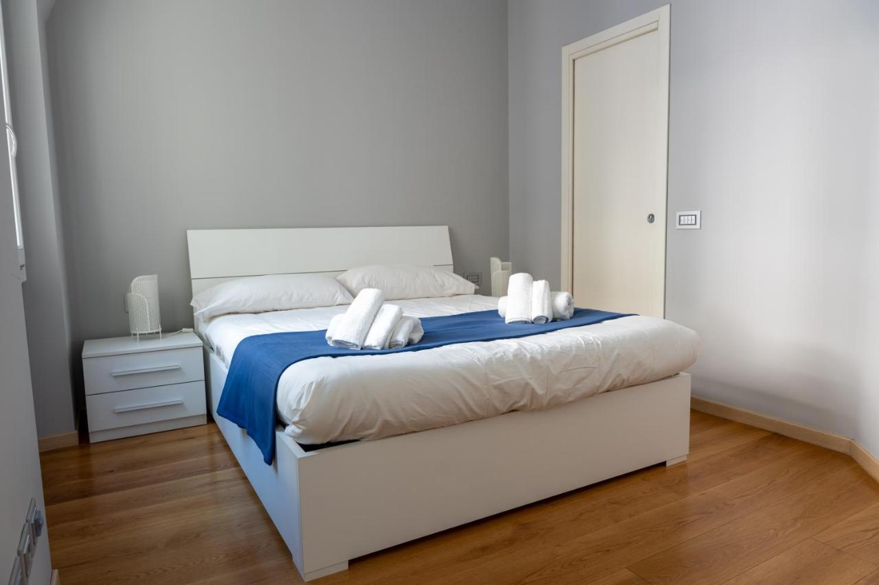 5 Min Duomo Luxury Home In Brera Design District Milánó Kültér fotó